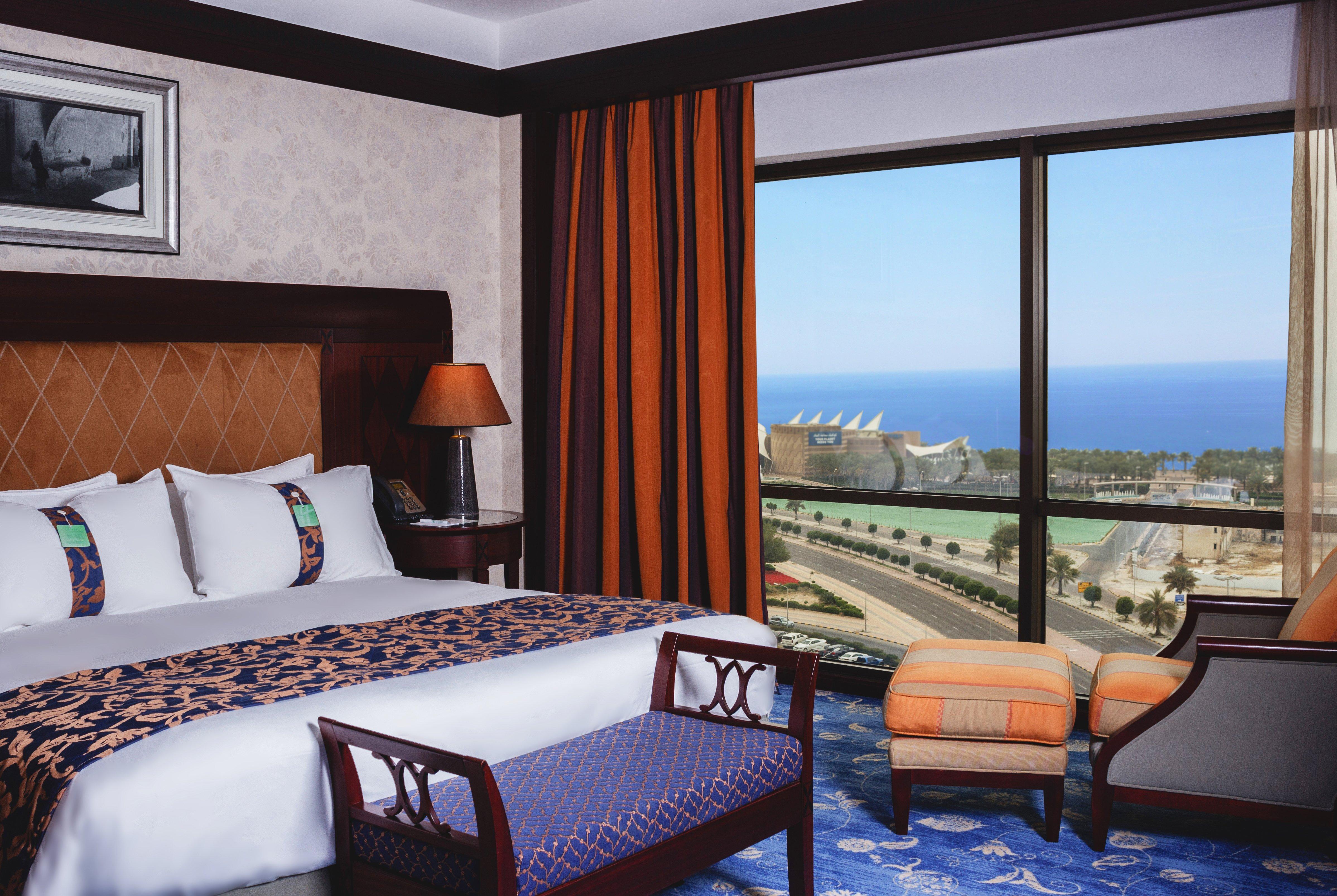 Holiday Inn - Suites Kuwait Salmiya By Ihg Kuwait City Екстер'єр фото